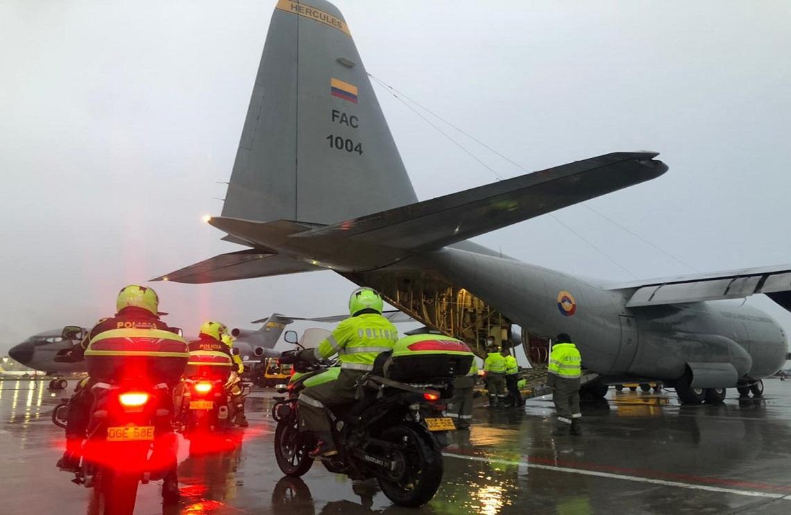 Con misiones de transporte y carga Fuerza Aérea Colombiana fortalece la seguridad en el Valle del Cauca 
