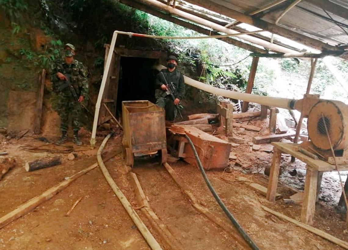 En San Carlos, Antioquia, Ejército neutraliza unidad de producción minera ilegal
