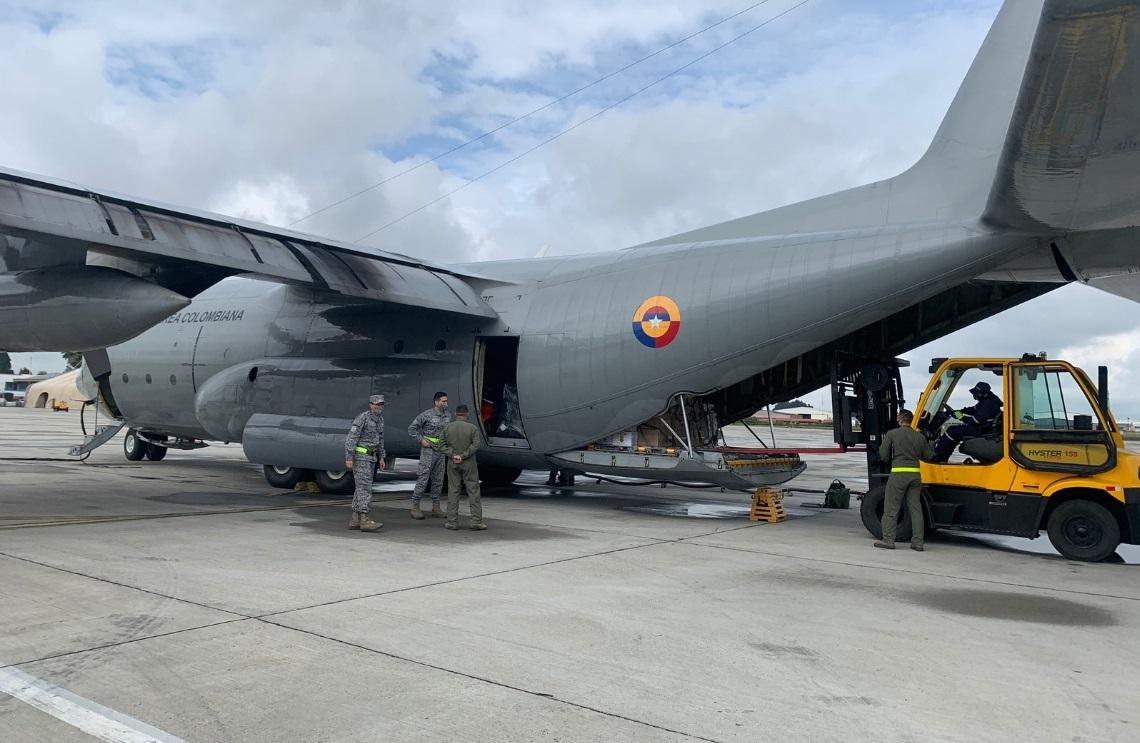 Ayudas humanitarias son transportadas hacia San Andrés por la Fuerza Aérea Colombiana