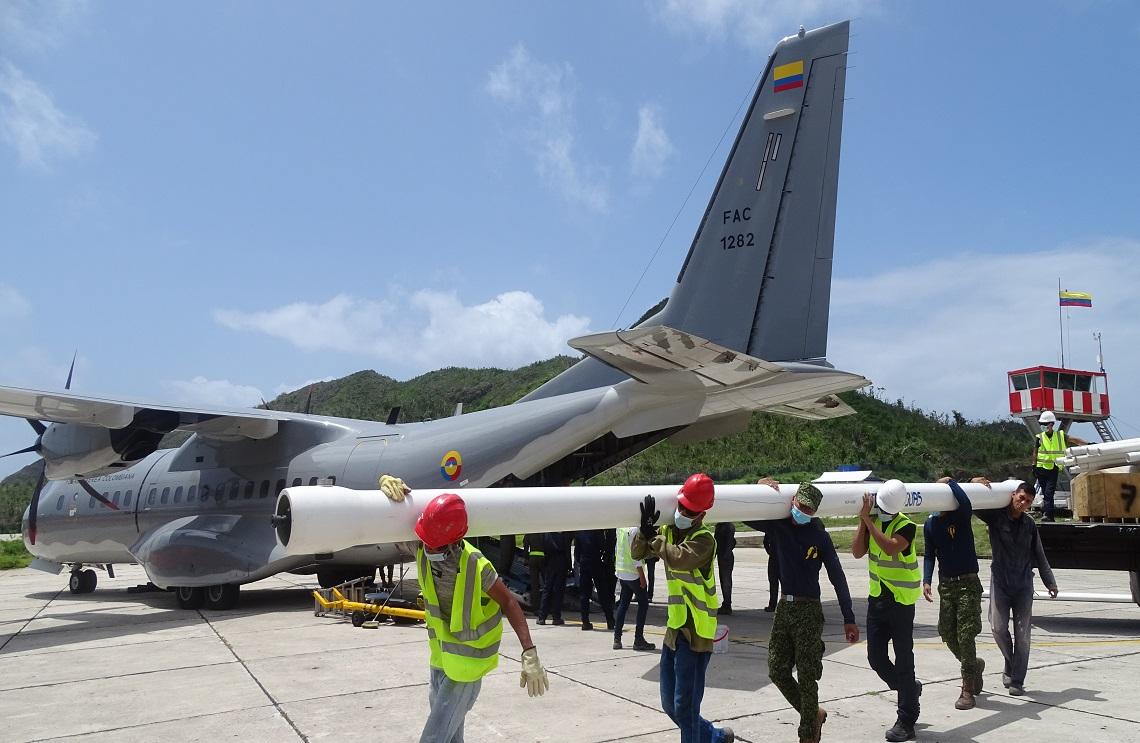  Fuerza Aérea Colombiana transportó planta desalinizadora hacia Providencia