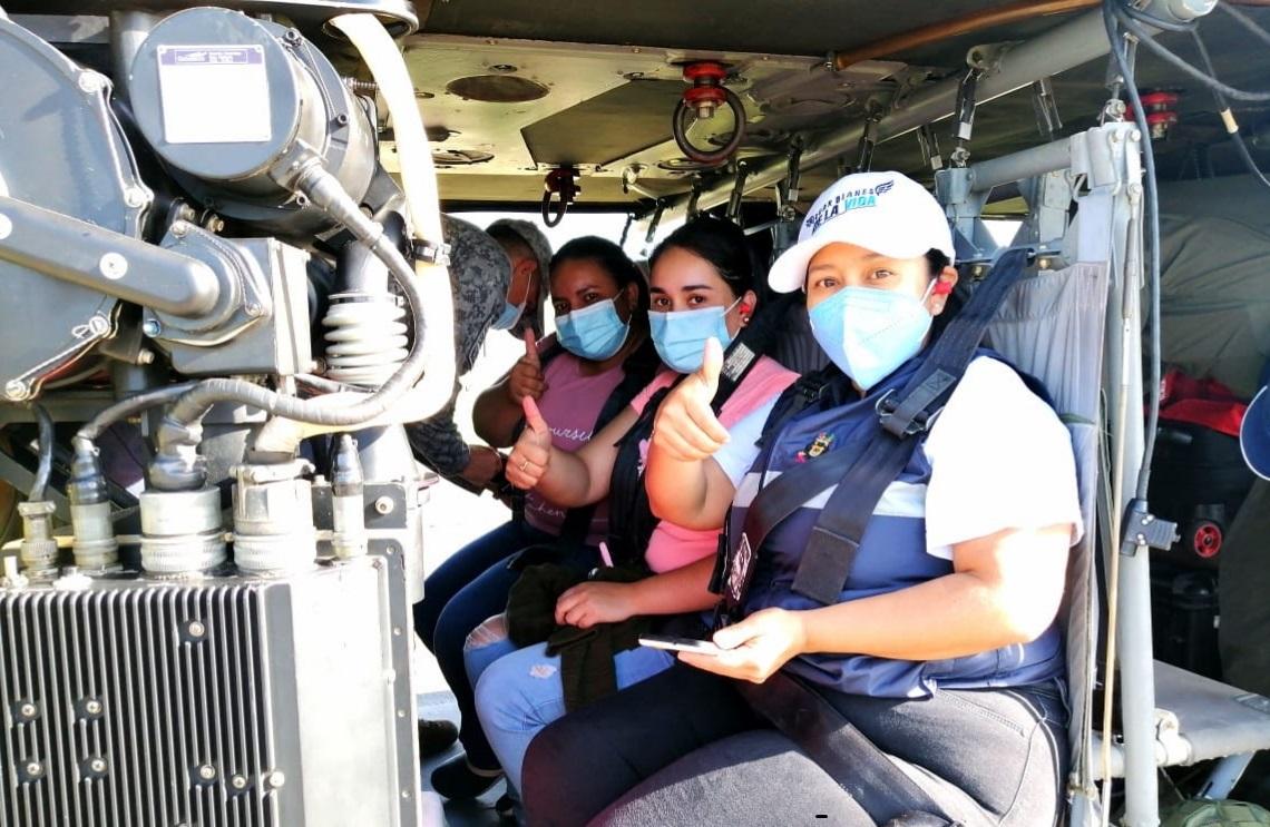  Fuerza Aérea Colombiana transporta equipo médico al resguardo Indígena de Caño Mochuelo, Casanare