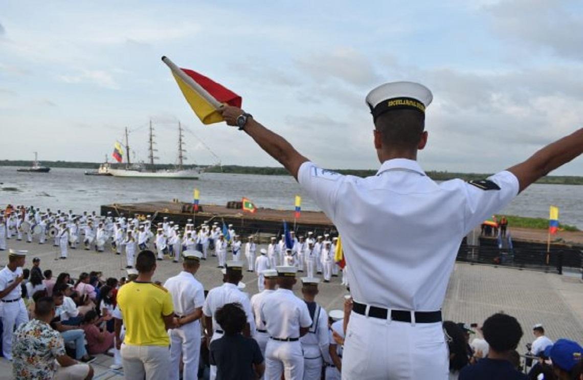 Llega a Barranquilla el Buque Escuela ARC 'Gloria', celebrando el Bicentenario Naval