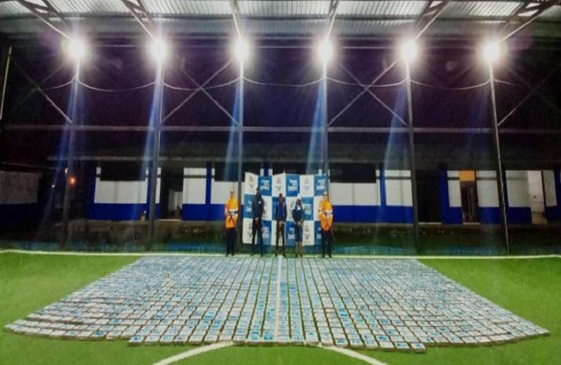 Armada de Colombia evita el ingreso de más de 36 millones de dólares a organizaciones narcotraficantes
