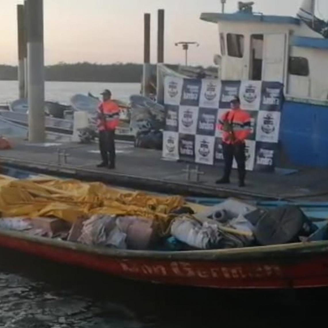 cgfm Armada de Colombia recupera embarcación que había sido hurtada en Buenaventura