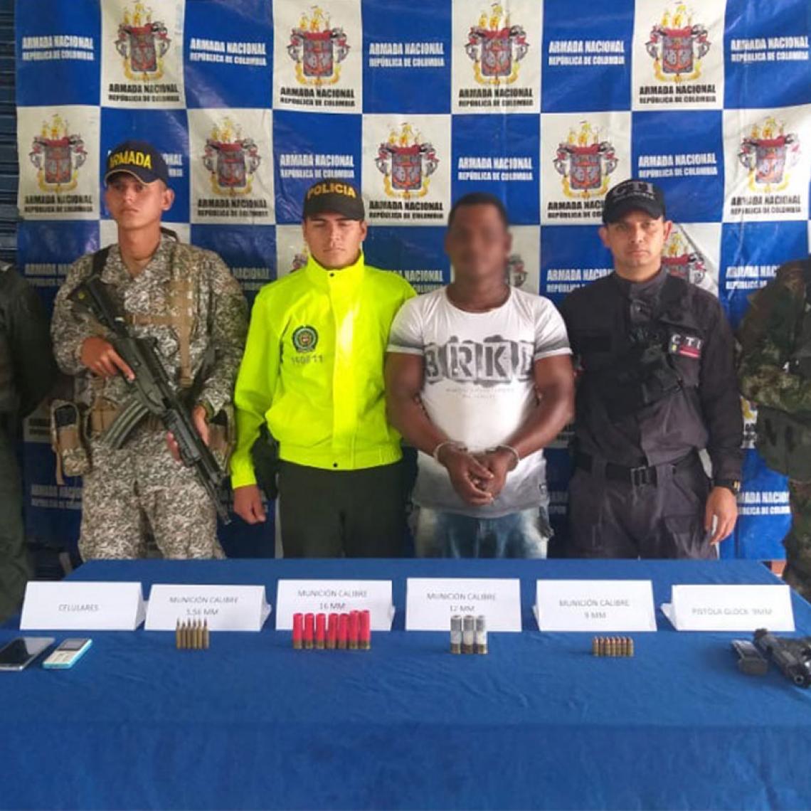 Fuerza naval del pacifico capturan al negro alexis y alias policia