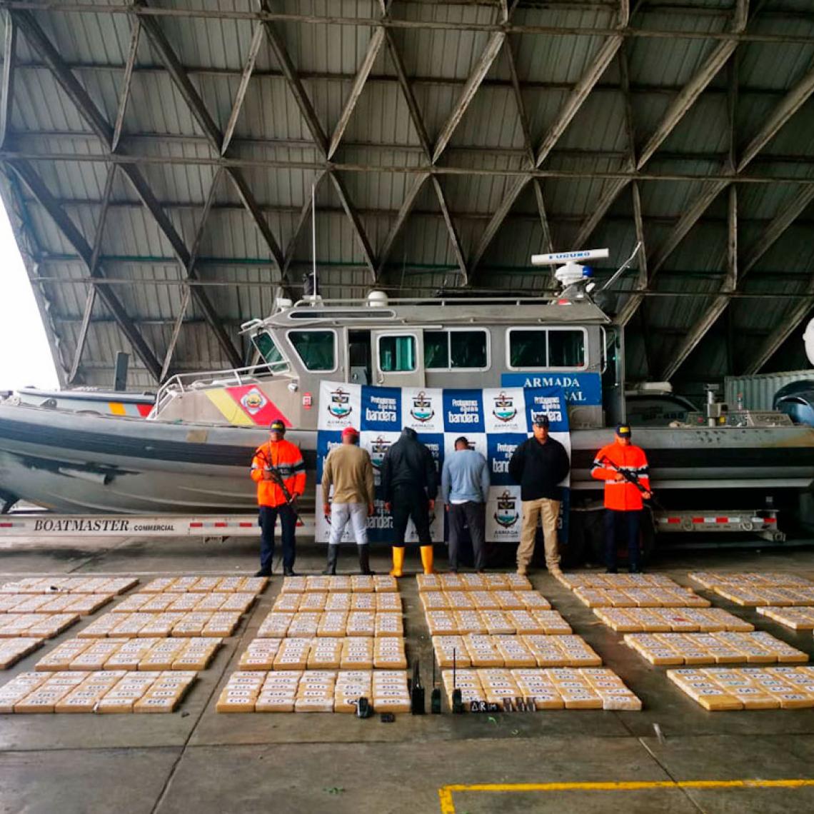 Armada de Colombia incauta cargamento de cocaína en Buenaventura