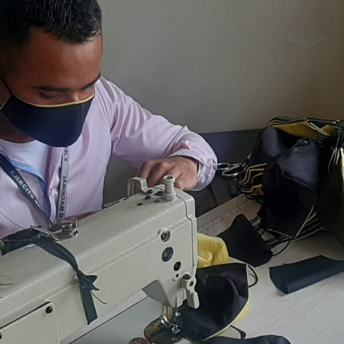Ejército Nacional fabrica en Popayán tapabocas en medio de la emergencia por el coronavirus