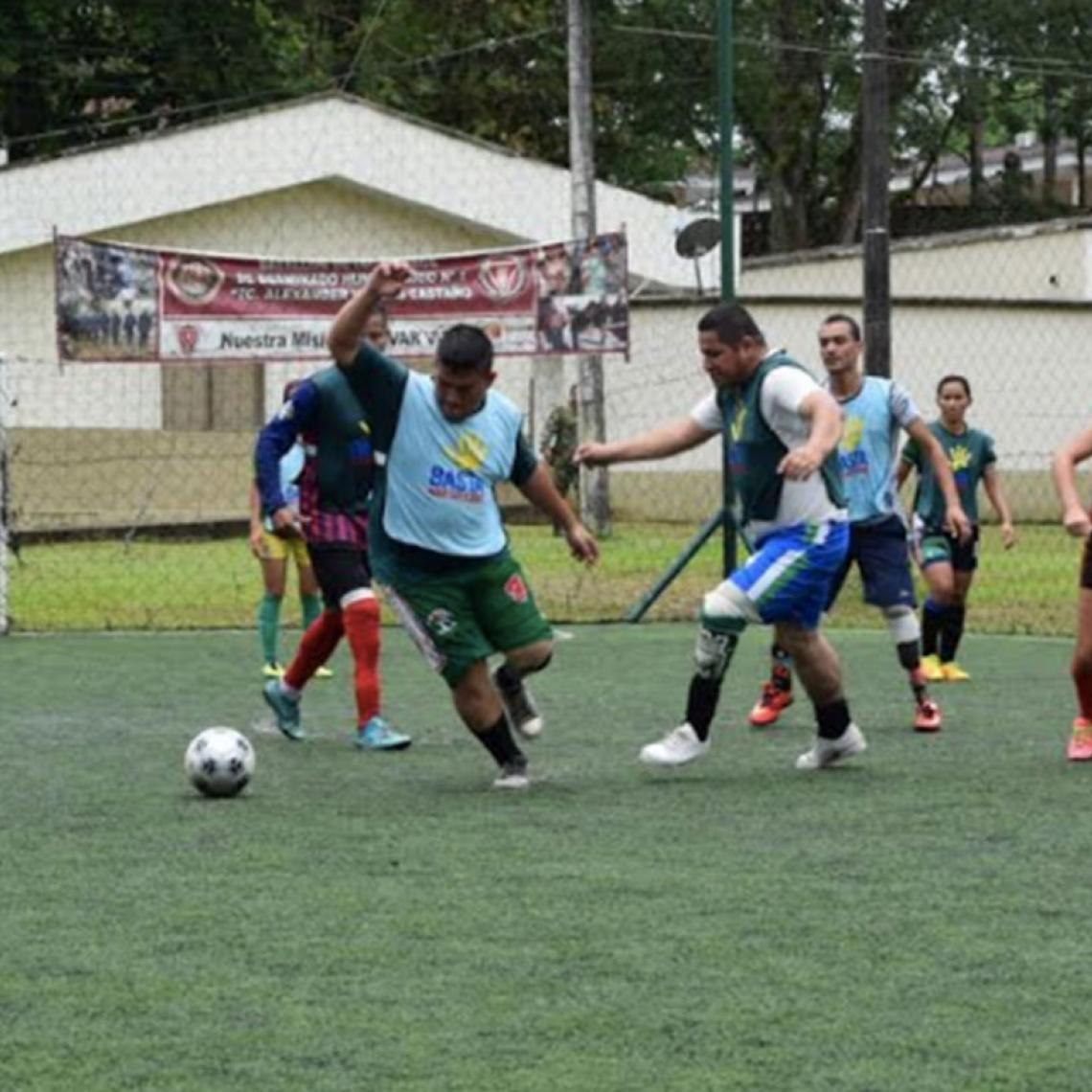 Militares afectados por minas antipersonales participaron en torneo deportivo
