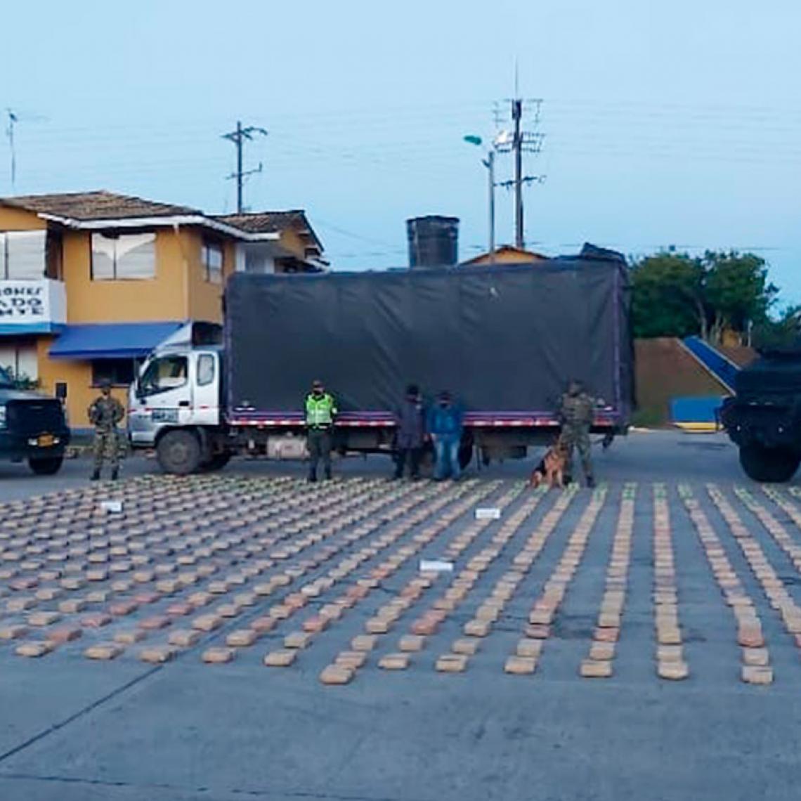 914 kilogramos de marihuana fueron incautados sobre la vía Panamericana