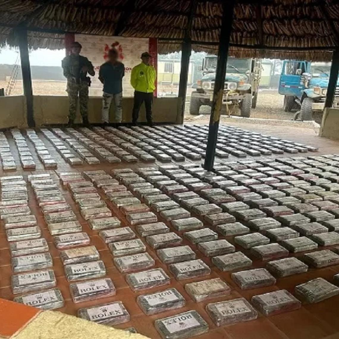 En el Meta incautan media tonelada de clorhidrato de cocaína que pertenecería al GAO-r 39 Subestructura Arcesio Niño