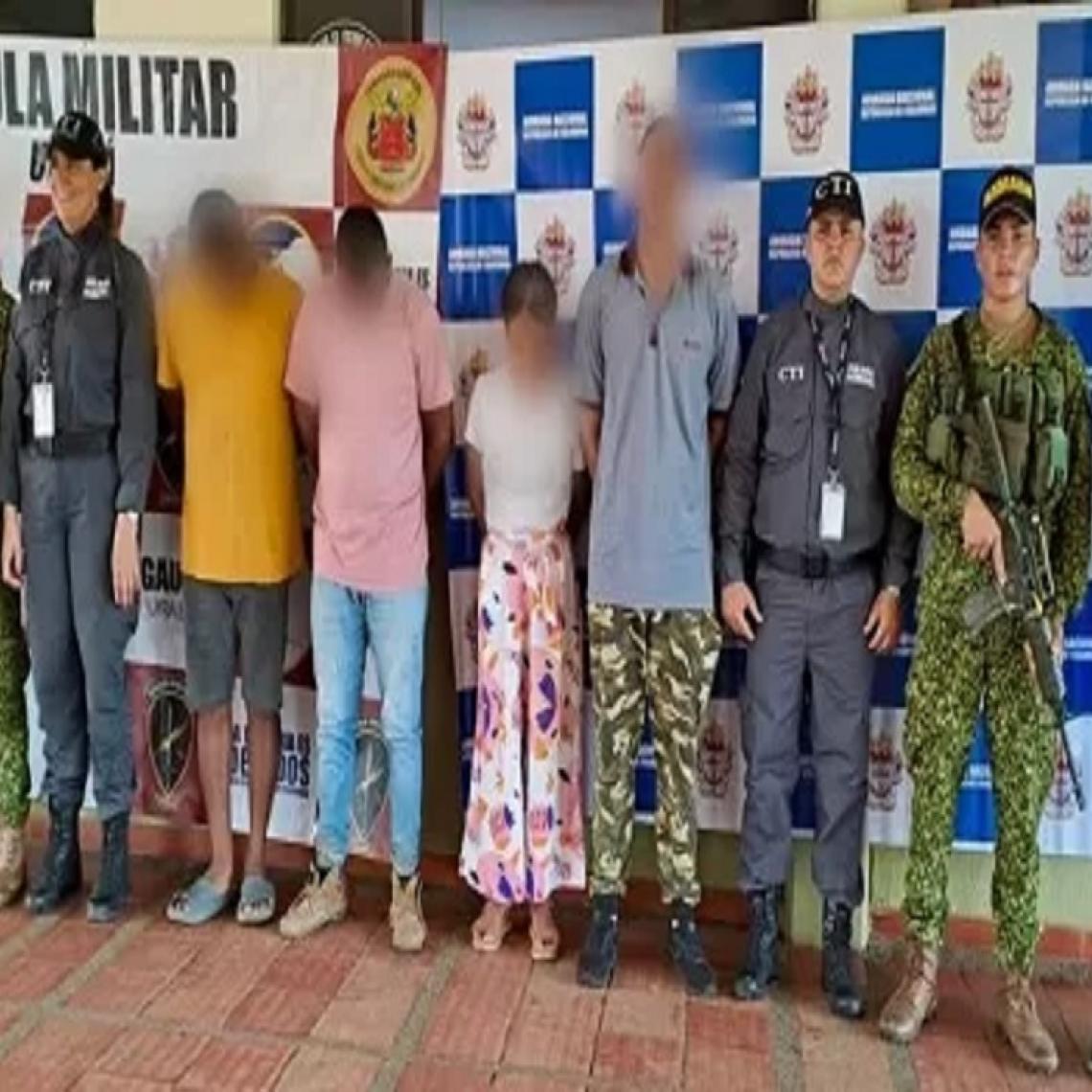 Ejército y Armada desarticulan presunta red de tráfico de material de guerra del Clan del Golfo, en Antioquia