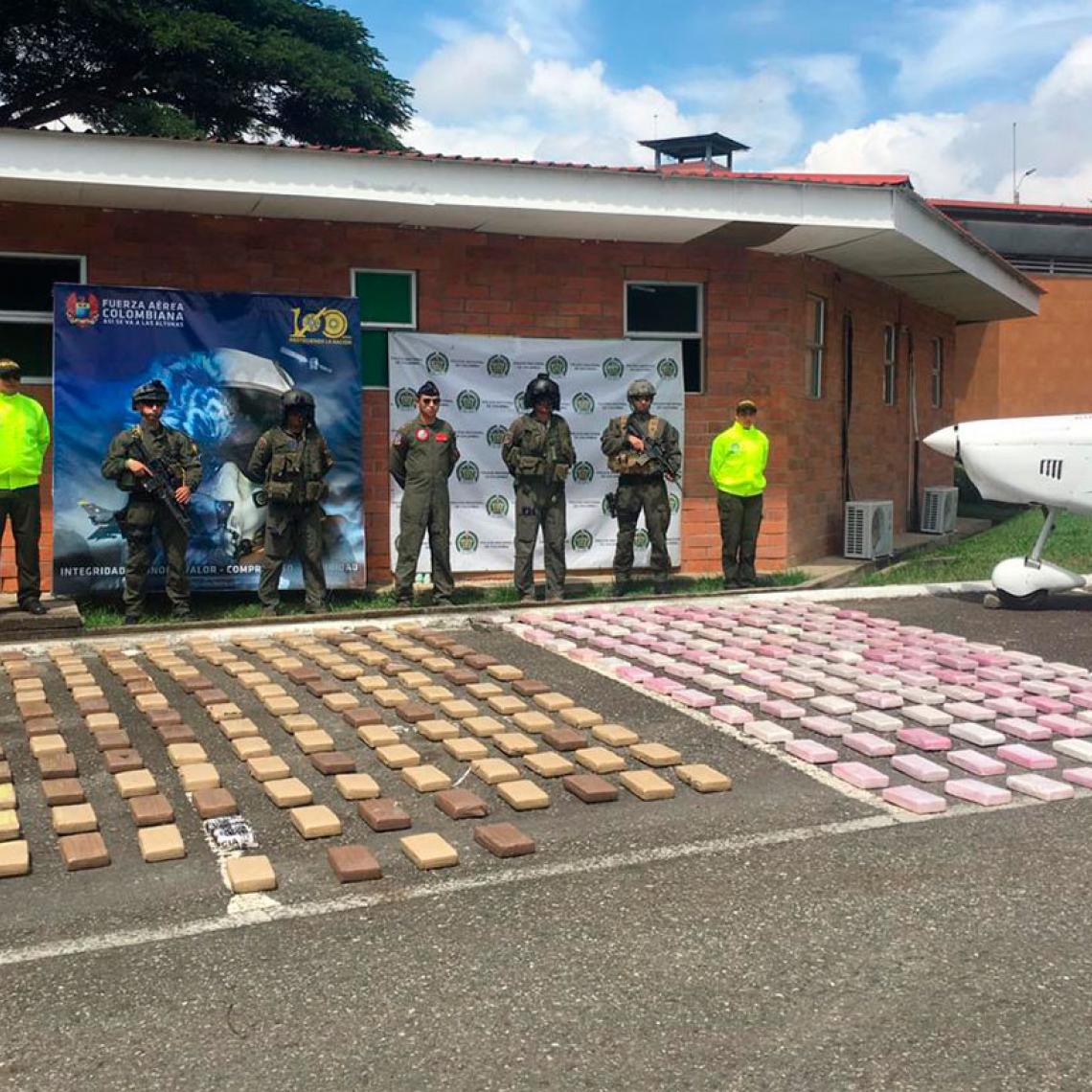 Dos aeronaves y 295 kilogramos de clorhidrato de cocaína incautadas