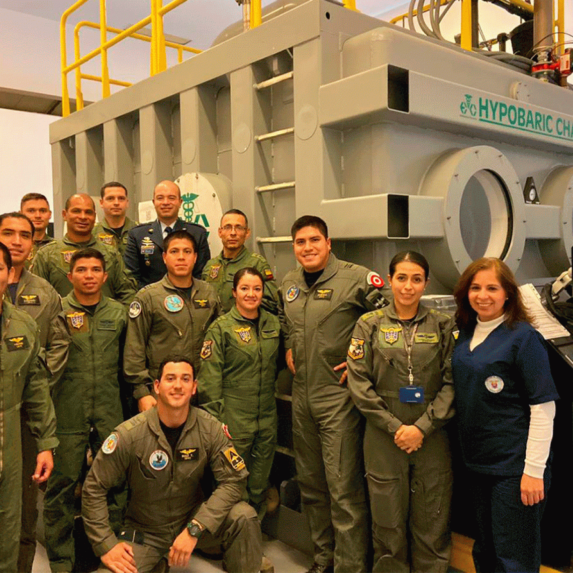 15 pilotos de la Fuerza Aérea del Perú se entrenan en Colombia