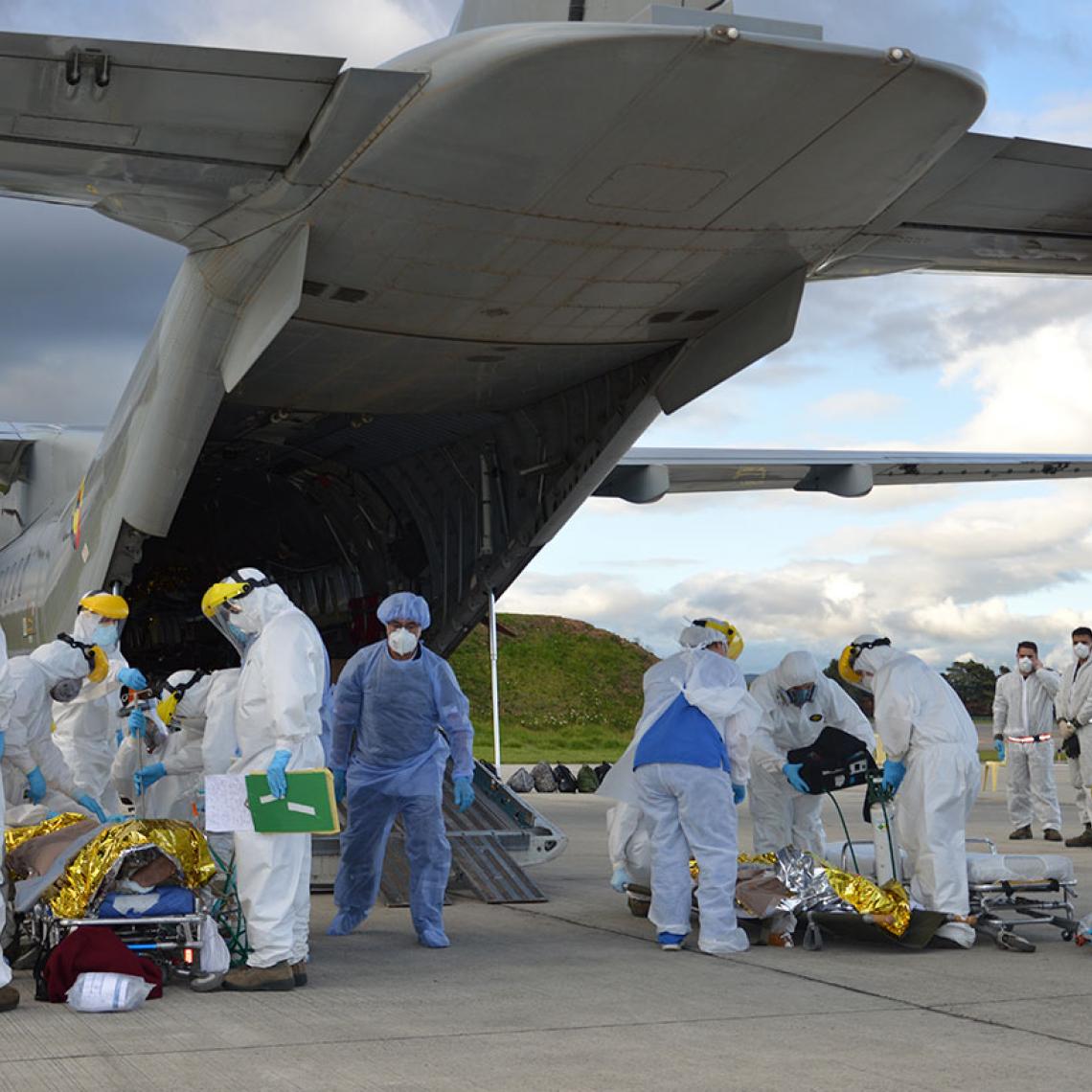 Pacientes heridos tras accidente en Tasajera, Magdalena, son trasladados por la Fuerza Aérea