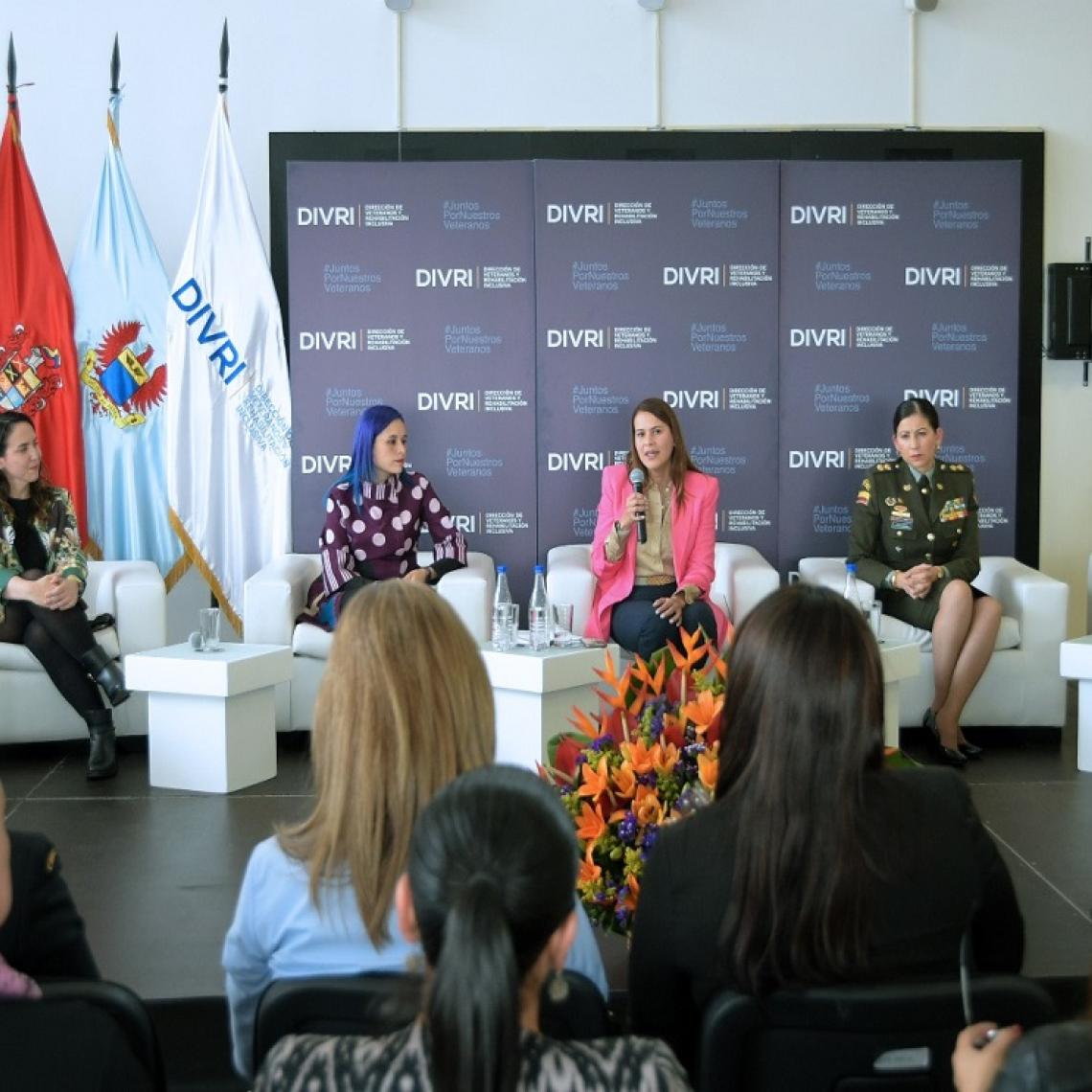 Ministerio de Defensa conmemoró el ‘Día de la Mujer Colombiana
