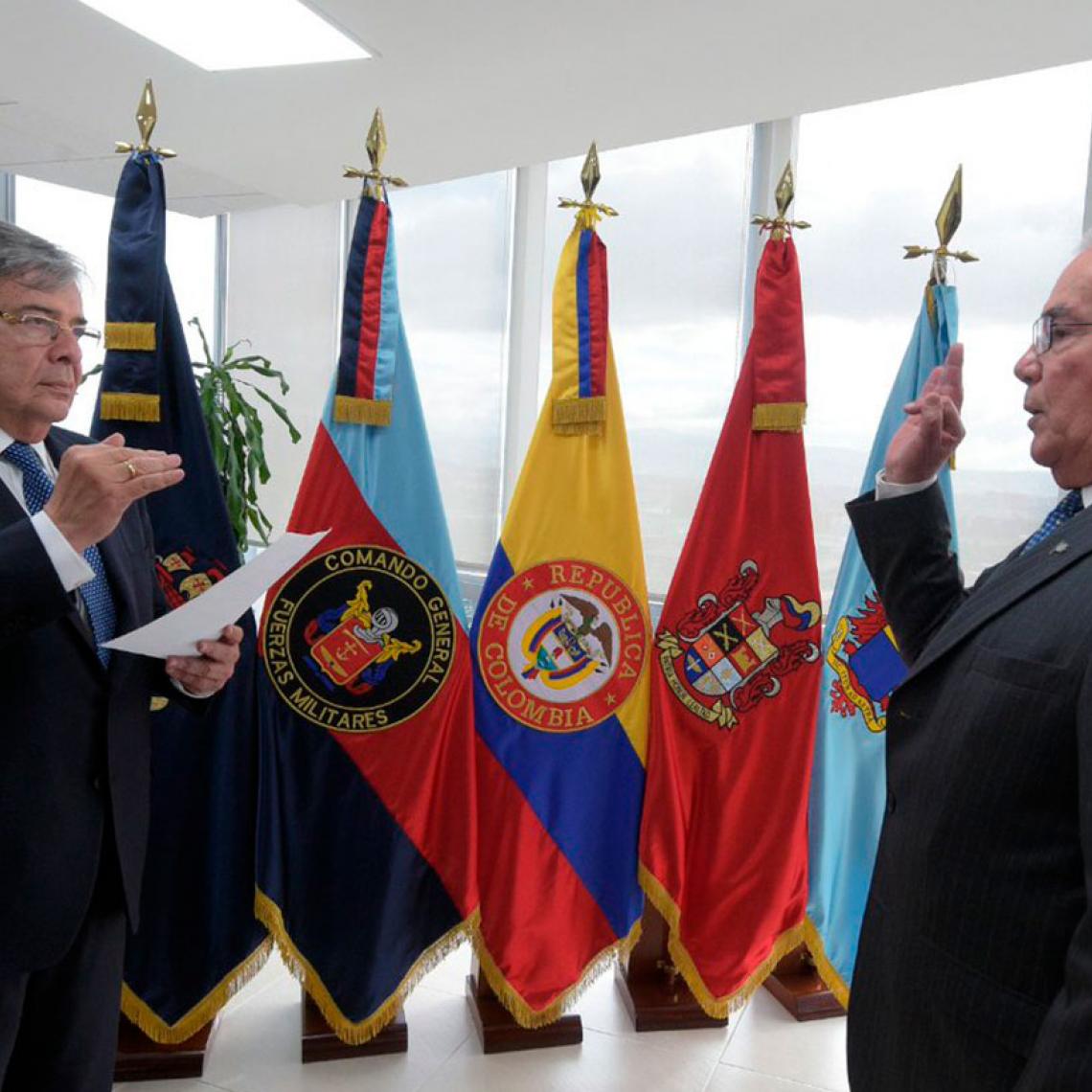 Almirante (RA) David Moreno se posesionó como nuevo Viceministro de Defensa