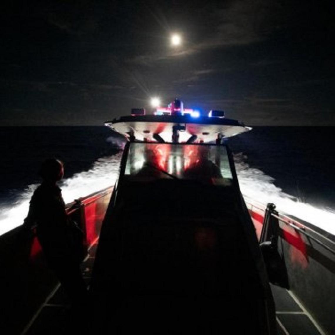 Armada de Colombia evacúa a pescador en San Andrés