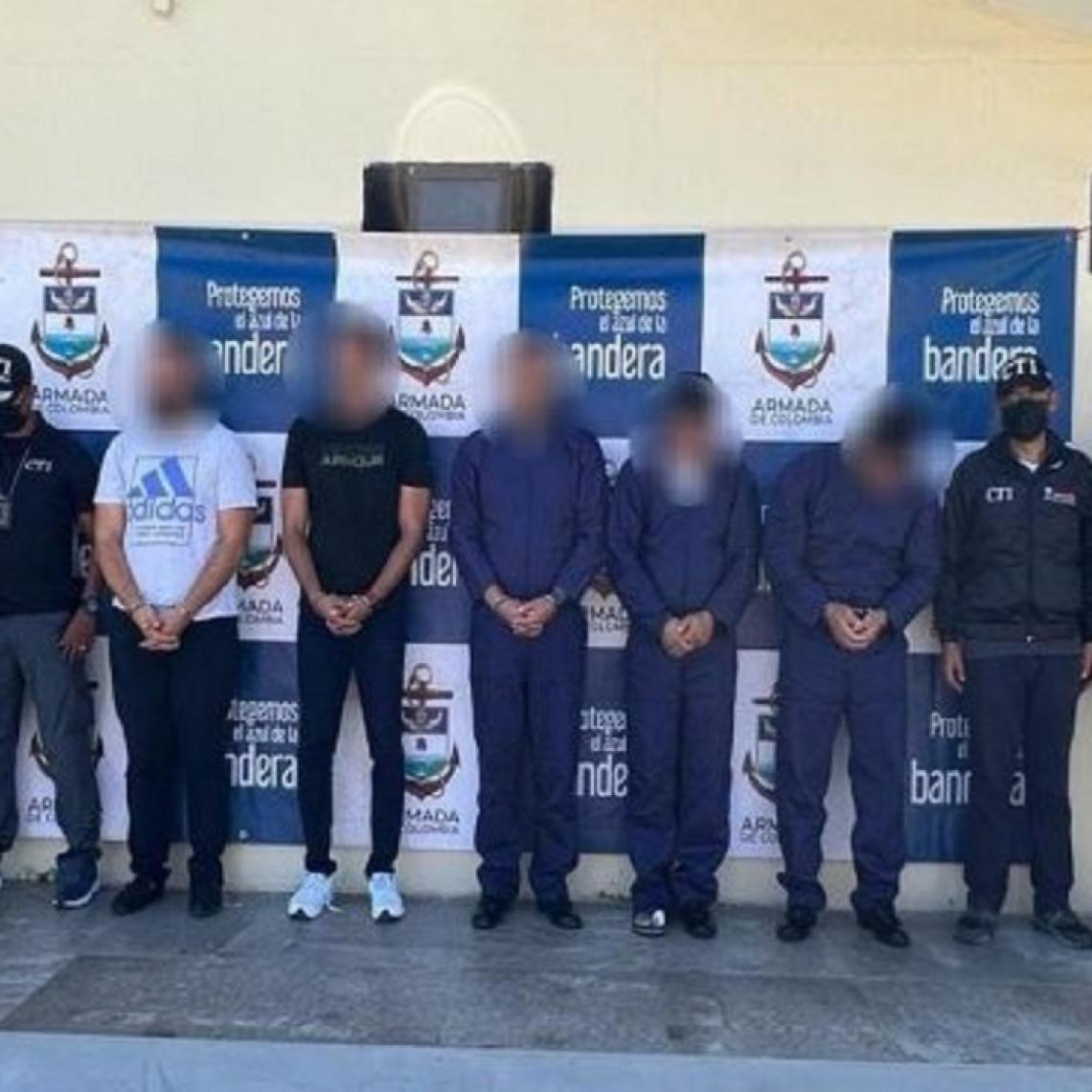 Armada de Colombia captura funcionarios públicos y particulares por presuntos delitos relacionados con el narcotráfico