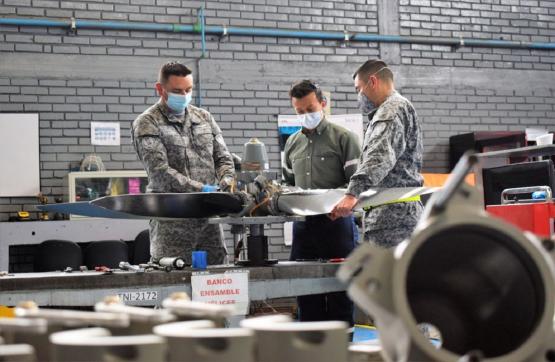  Innovación e independencia tecnológica, atributos de mantenimiento de la Fuerza Aérea Colombiana 