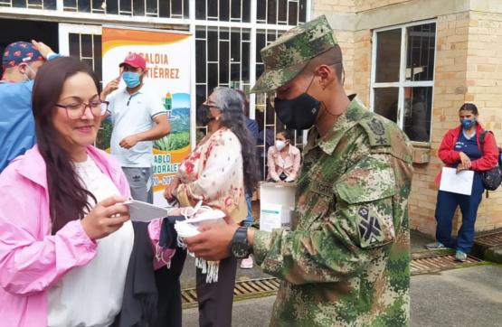 Ejército Nacional llevó salud y bienestar a los habitantes de Gutiérrez, Cundinamarca  