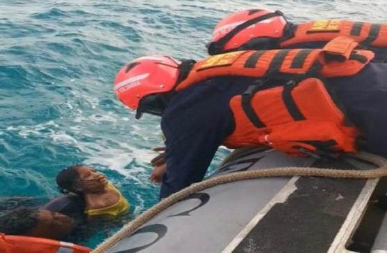 Rescatados tres adultos y un menor en aguas de San Andrés