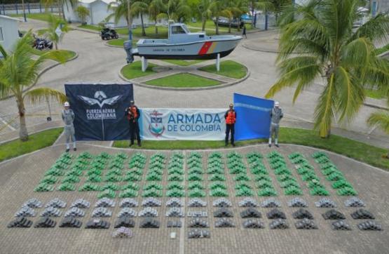 Incautada cocaína en altamar avaluada en más de 60 millones de dólares
