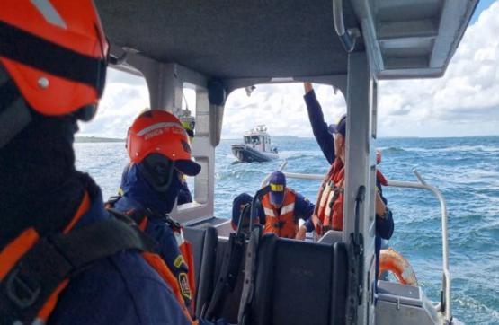 Armada de Colombia realiza exitoso ejercicio de simulación de emergencia en altamar