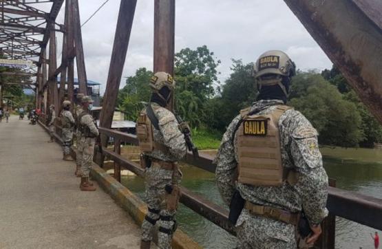 Fuerza Pública intensifica operaciones para rescatar a tres ciudadanos retenidos de forma ilegal en Buenaventura