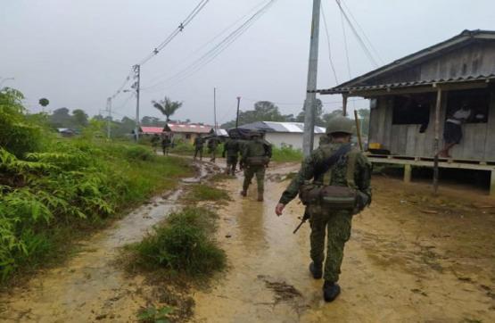 Armada de Colombia fortalece la presencia militar para proteger la comunidad de La Barra