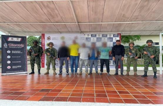  Armada de Colombia intensifica ofensiva contra la minería ilegal