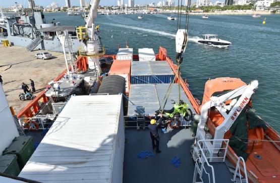 Zarpó buque ARC Caribe con más de 100 toneladas de ayudas para San Andrés y Providencia
