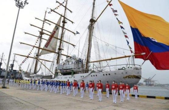Buque ARC Gloria zarpa con 77 a su crucero de entrenamiento
