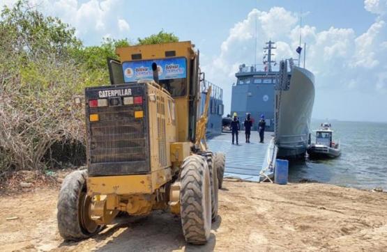 Armada de Colombia y Gobernación de Bolívar inauguran vía carreteable en la isla de Tierra Bomba