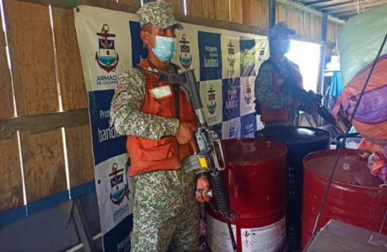 Armada de Colombia incauta 715 galones de combustible en el río Putumayo