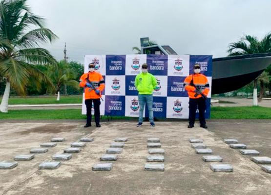 Armada de Colombia incauta cerca de 34 Kilogramos de Clorhidrato de Cocaína, en Antioquia