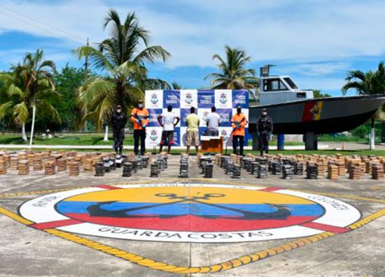 Armada de Colombia incauta más de una tonelada de Clorhidrato de Cocaína