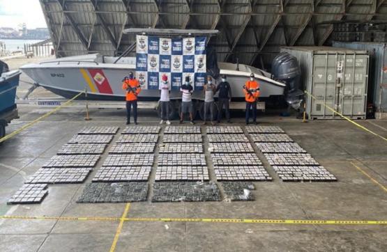 Más de 12 toneladas de narcóticos han sido incautadas por la Armada de Colombia en el Pacífico colombiano