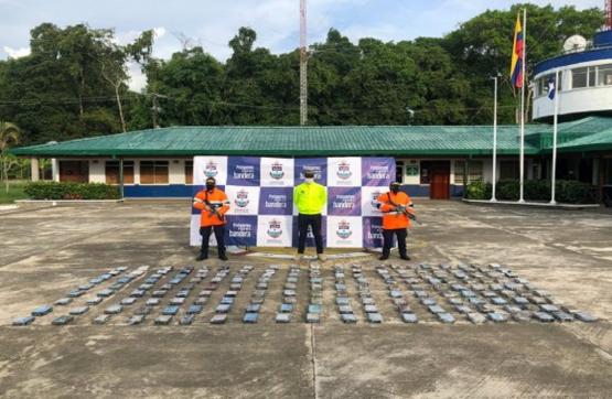 Armada de Colombia incauta cerca de 180 kilogramos de clorhidrato de cocaína en Antioquia