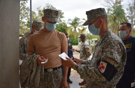 En Coveñas: en un día, Sanidad Militar rompe récord de aplicación de dosis a personal militar activo