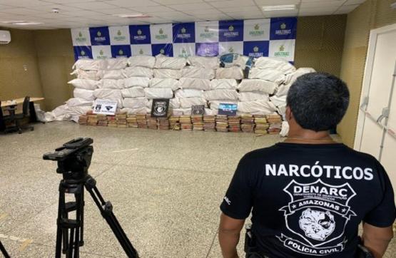  Armada de Colombia y la Policía Civil de Brasil incautan 1.8 toneladas de Marihuana en aguas brasileñas