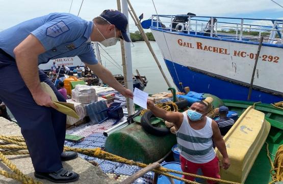  Dirección General Marítima acompaña labor de cabotaje a lo largo del Pacífico colombiano