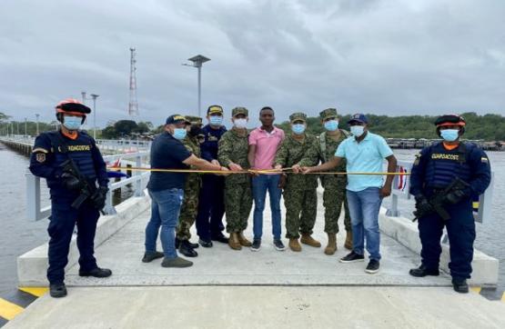 Nuevo muelle para la Estación de Guardacostas de Candelilla de la Mar, frontera con Ecuador