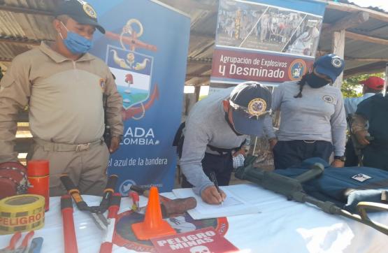 Armada de Colombia entregó nueva área libre de sospecha de minas antipersonal en los Montes de María