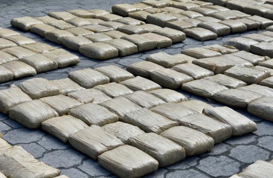  Incautadas cerca de 2 toneladas de cocaína transportadas en un semisumergible y una lancha rápida