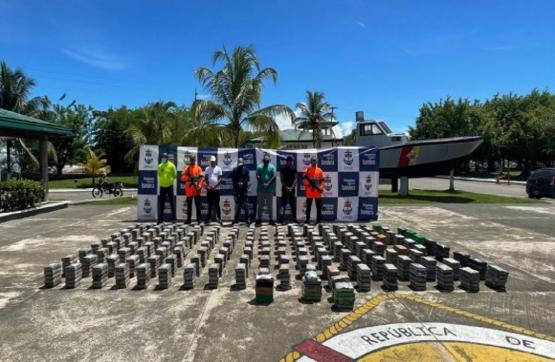 Armada de Colombia incautó 861 kilogramos de cocaína en el Golfo de Urabá