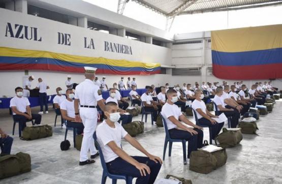 185 jóvenes ingresan a la Escuela Naval de Suboficiales para formarse como marinos de la Armada de Colombia