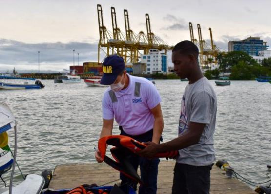 Armada de Colombia inicia plan de seguridad marítima en temporada vacacional en el litoral Pacífico colombiano