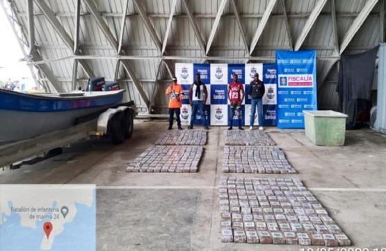 Armada de Colombia interceptada lancha cargada con media tonelada de cocaína perteneciente a disidencias de las Farc
