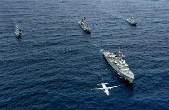 Armada de Colombia realiza ejercicios navales con Japón
