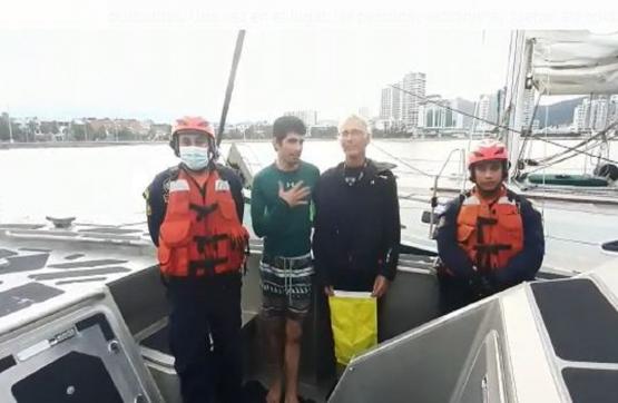 Rescatados dos ciudadanos extranjeros que se encontraban a la deriva en altamar